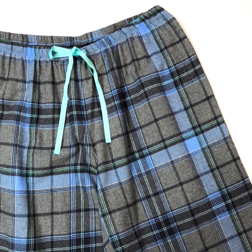 NWT HUE Pajamas-Long Sleeve Top & Flannel Bottoms - Picture 7 of 8